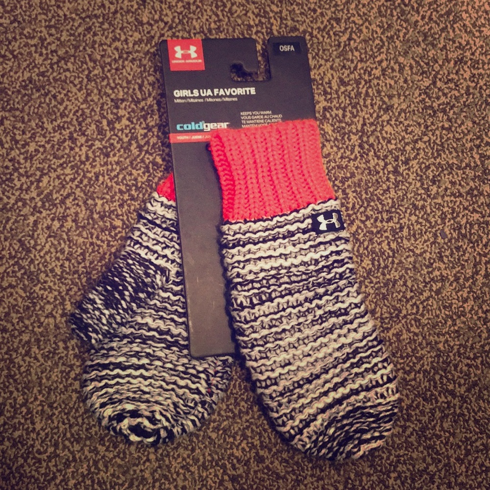 Under Armour mittens